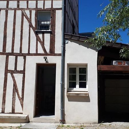 F4 Dans Maison Au Calme Pres Du Centre De Chalons En Champagne Exterior photo